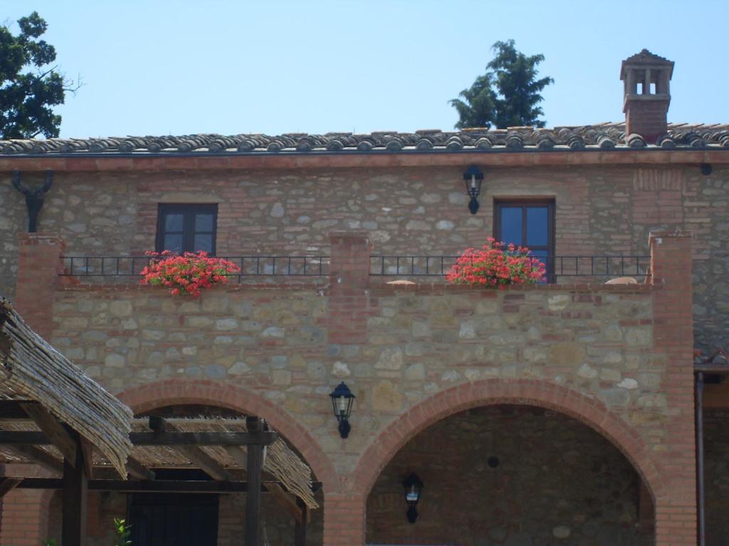 Agriturismo Casale Giulia Volterra Exterior photo