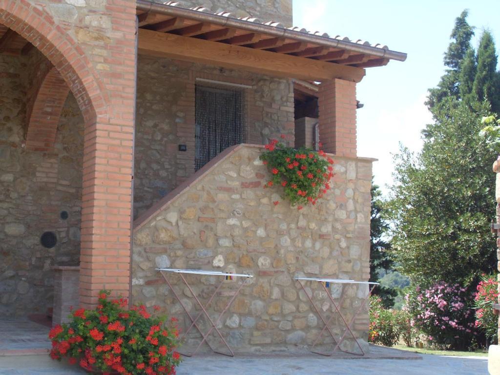Agriturismo Casale Giulia Volterra Exterior photo